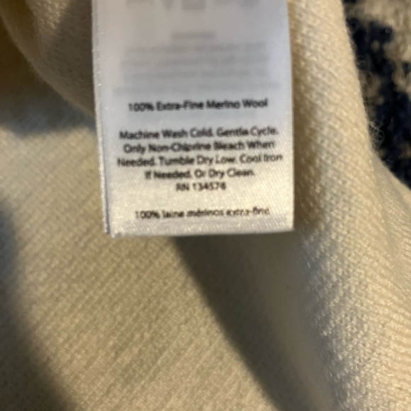 Vineyard Vines Merino Wool Button Neck Sailor Sweater Size S White Blue Stripes - Picture 9 of 9